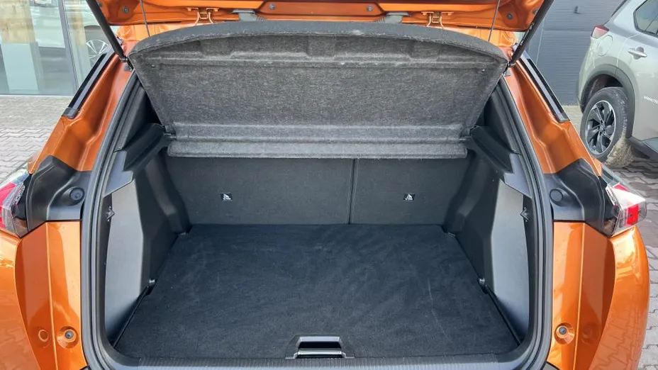 PEUGEOT 2008 2008 1.2 PureTech Allure S&S EAT8