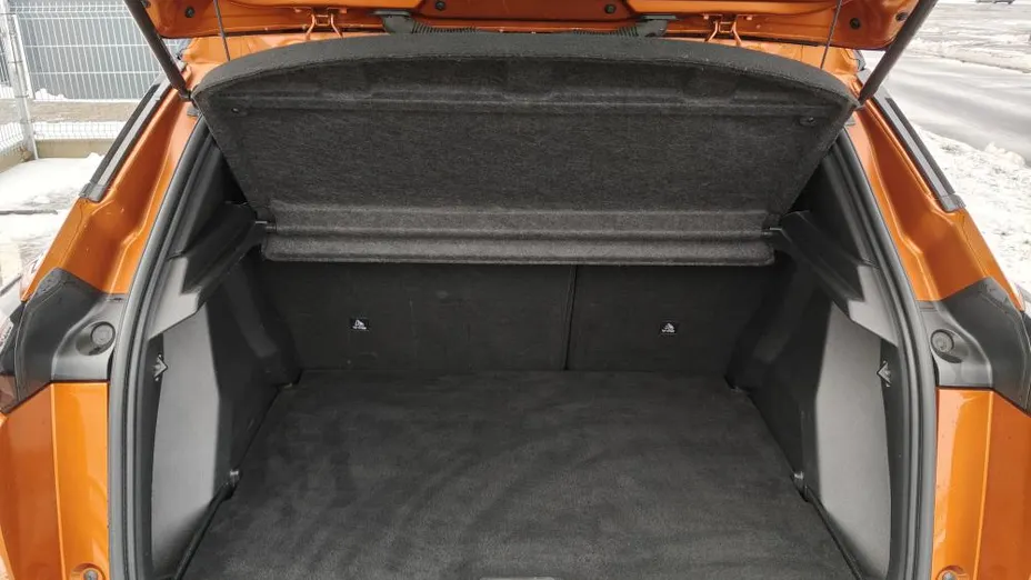 PEUGEOT 2008 2008 BlueHDi 130 GT S&S EAT8