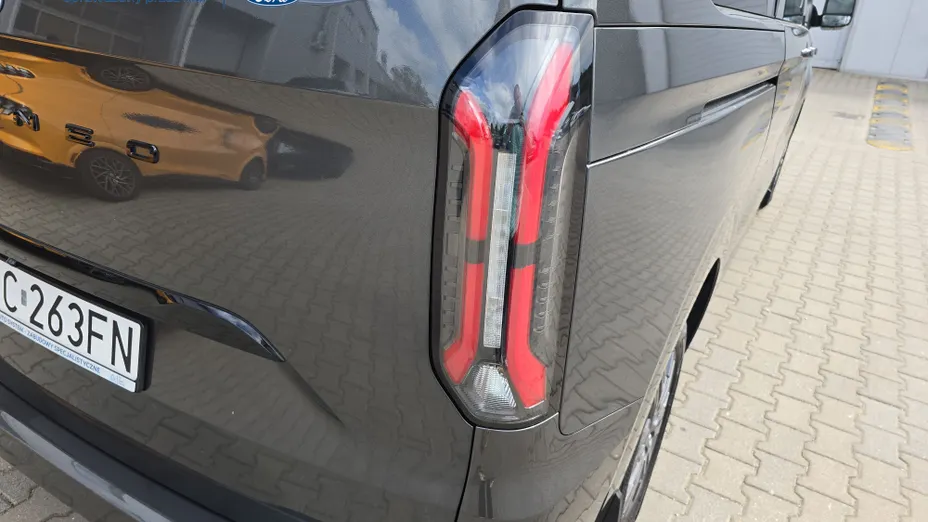FORD Tourneo Custom Tourneo Custom 2.5 PHEV CVT 340 L2 Titanium