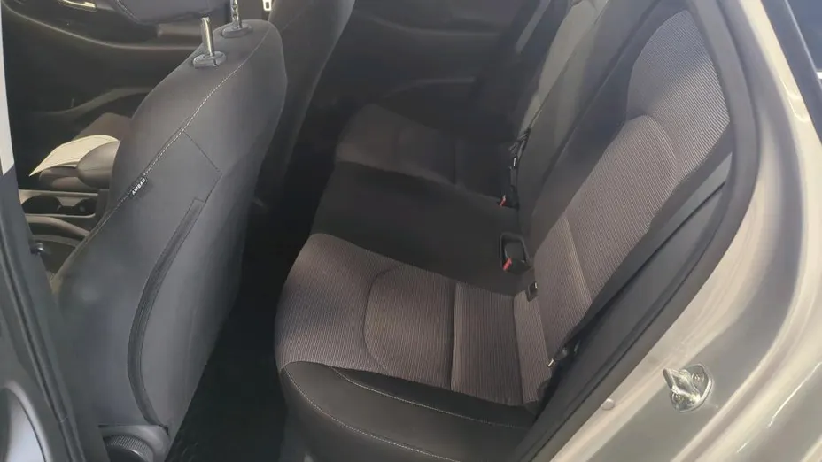 HYUNDAI i30 i30 1.5 DPI Classic +