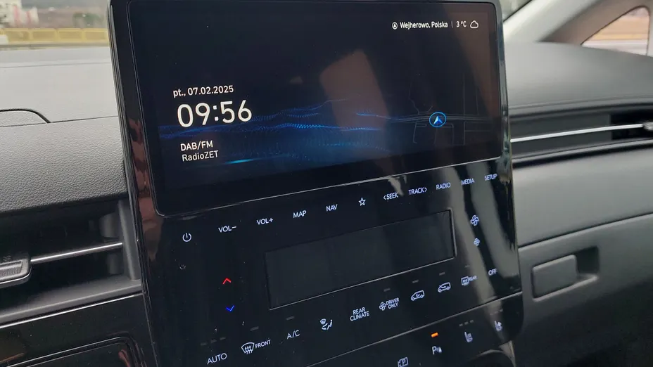 HYUNDAI Staria Staria 1.6 T-GDI HEV Luxury aut Nowy