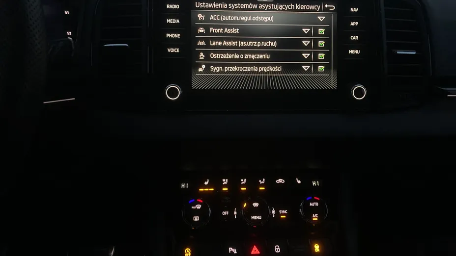 SKODA Karoq Karoq 1.5 TSI ACT Sportline DSG