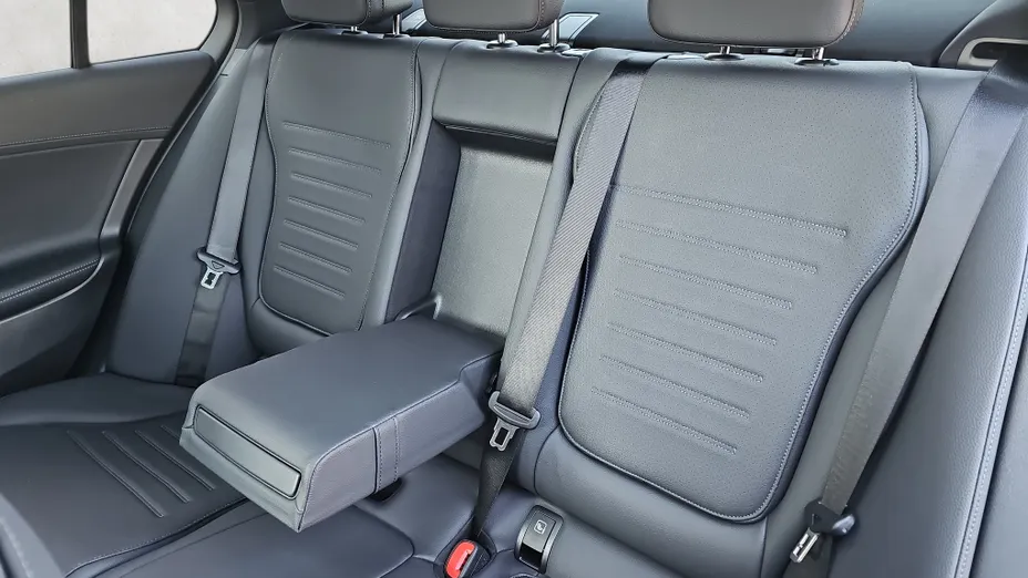 MERCEDES-BENZ C Klasa C 220 d mHEV 4-Matic AMG Nowy