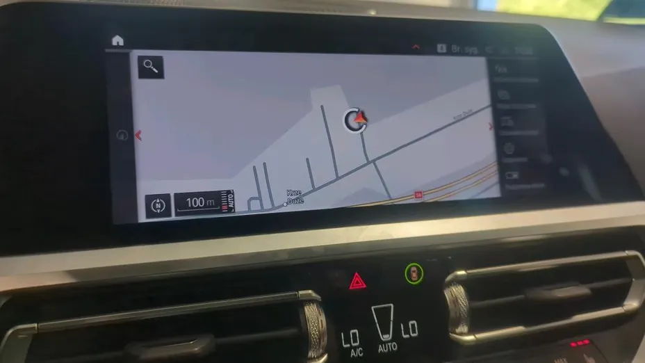 BMW Seria 3 318i M Sport aut