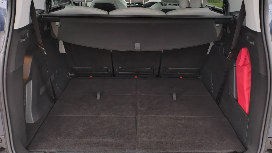 PEUGEOT 5008 5008 1.6 PureTech Allure S&S EAT8