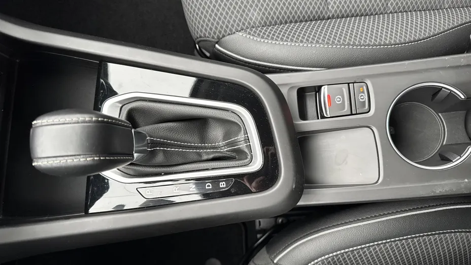 RENAULT Arkana Arkana 1.6 E-TECH Intens MMT