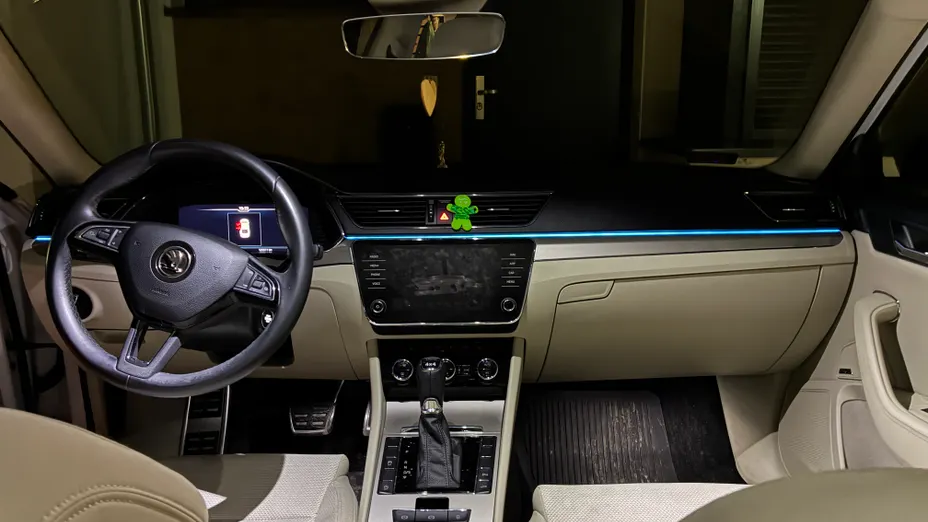 SKODA Superb Superb 2.0 TSI Style DSG