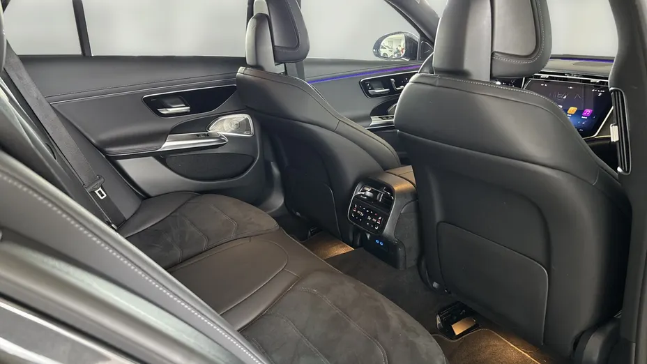 MERCEDES-BENZ E Klasa E 300 de PHEV AMG 9G-Tronic