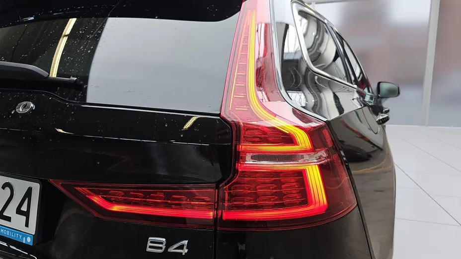 VOLVO V60 V60 B4 B Inscription aut