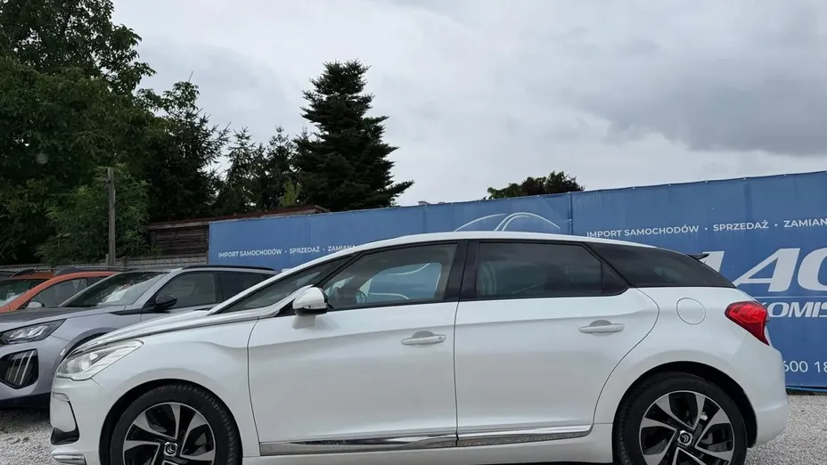 CITROEN DS5 -