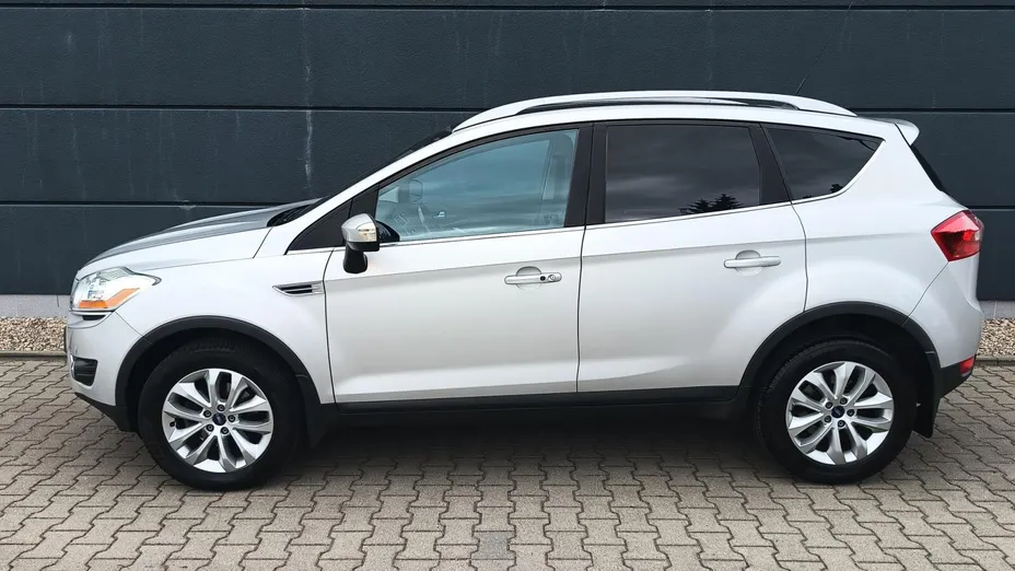 FORD Kuga -
