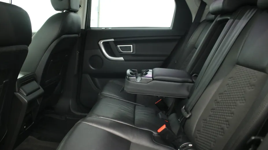 LAND ROVER Discovery Sport Discovery Sport 2.0 D180 SE aut