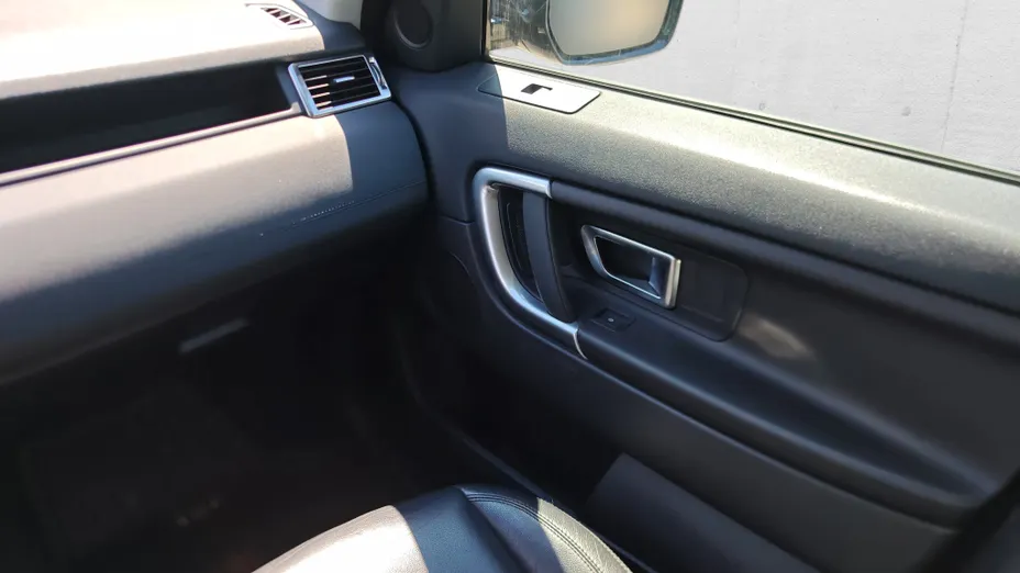 LAND ROVER Discovery Sport Discovery Sport 2.0 D180 SE aut