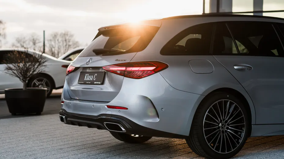 MERCEDES-BENZ C Klasa C 220 d mHEV 4-Matic AMG Nowy