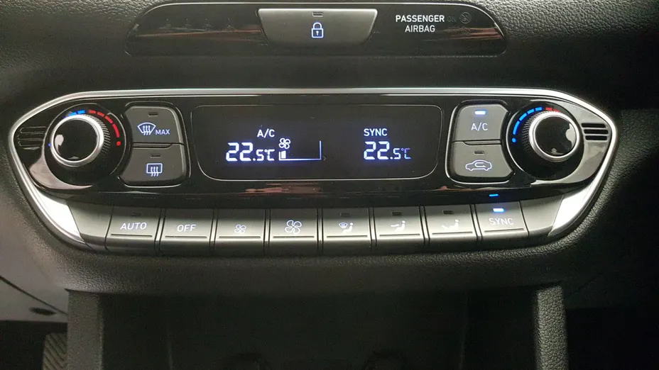 HYUNDAI i30 i30 1.5 DPI Comfort