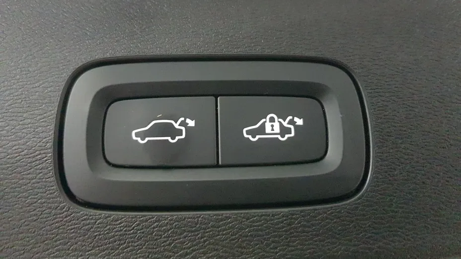 VOLVO V60 V60 B4 D Momentum Pro aut