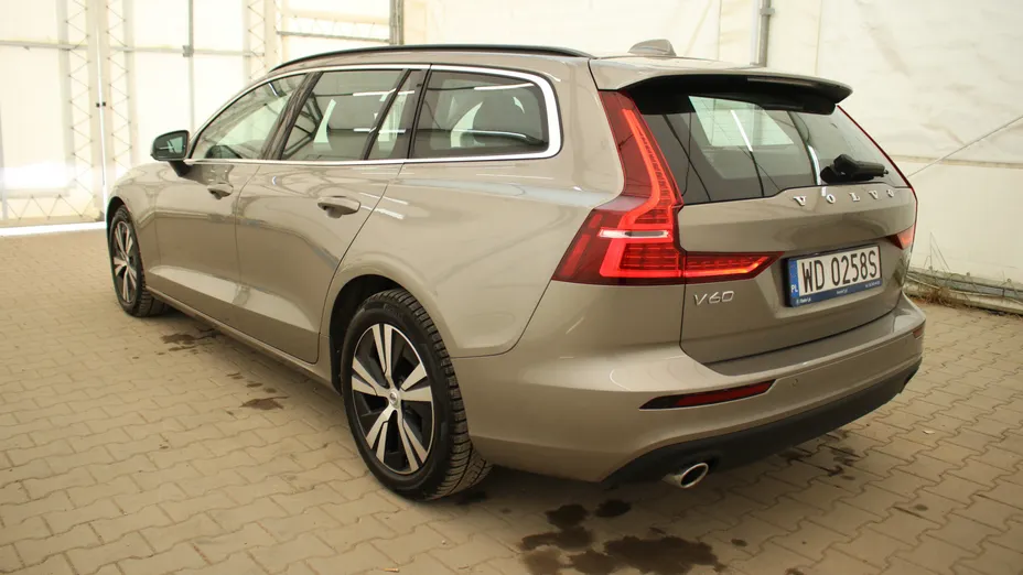 VOLVO V60 V60 B4 D Momentum Pro aut