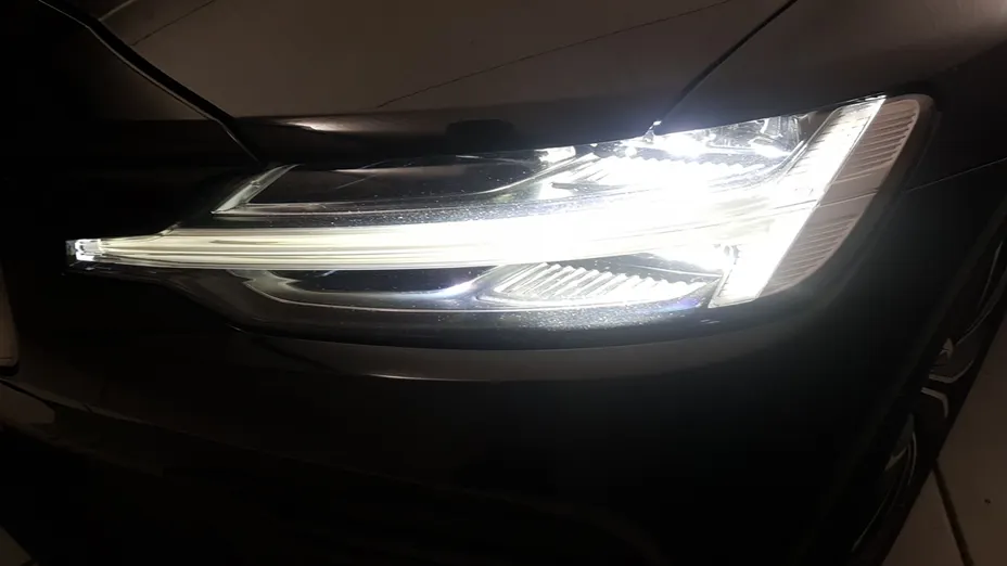 VOLVO V60 V60 B4 D Momentum Pro aut