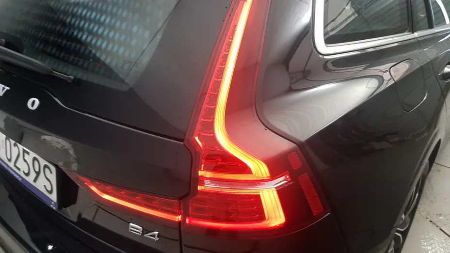 VOLVO V60 V60 B4 D Momentum Pro aut