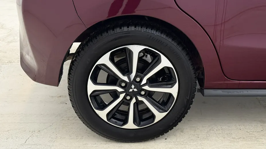 MITSUBISHI Space Star Space Star 1.2 Intense CVT