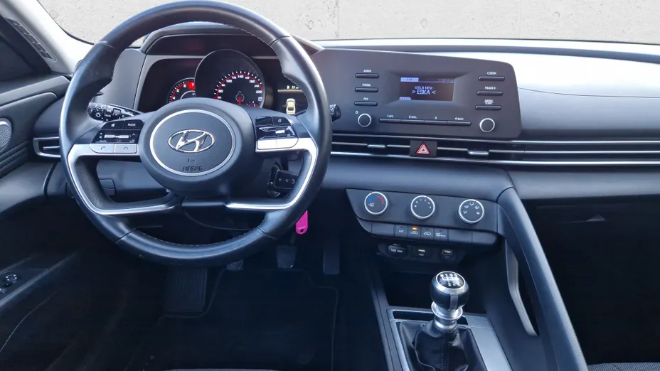 HYUNDAI Elantra Elantra 1.6 Modern