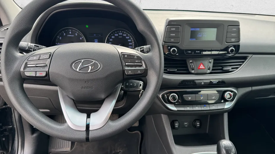 HYUNDAI i30 i30 1.4 Classic +