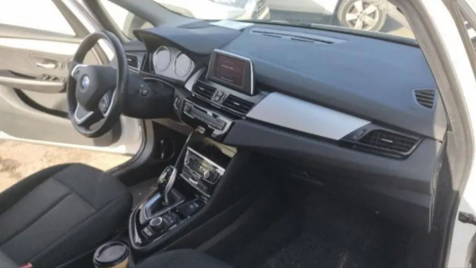 BMW Seria 2 216d aut