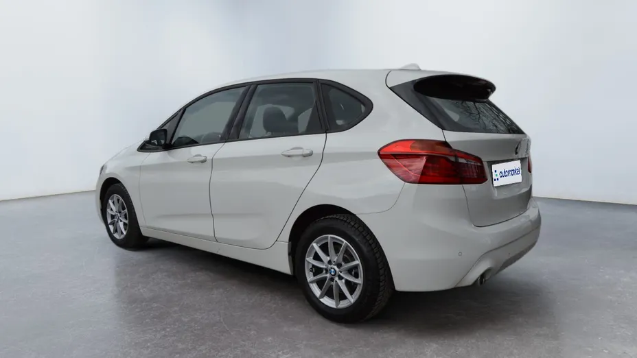 BMW Seria 2 216d aut
