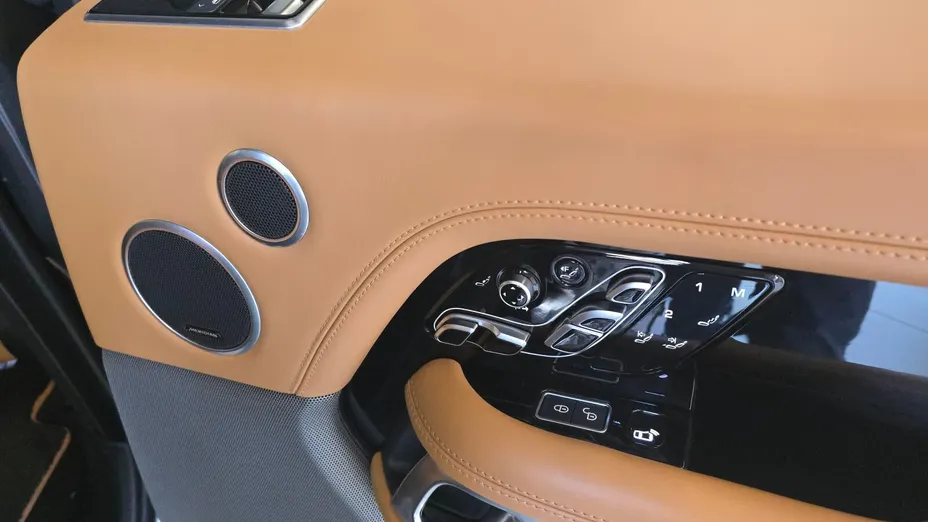 LAND ROVER Range Rover Range Rover 4.4SD V8 AB