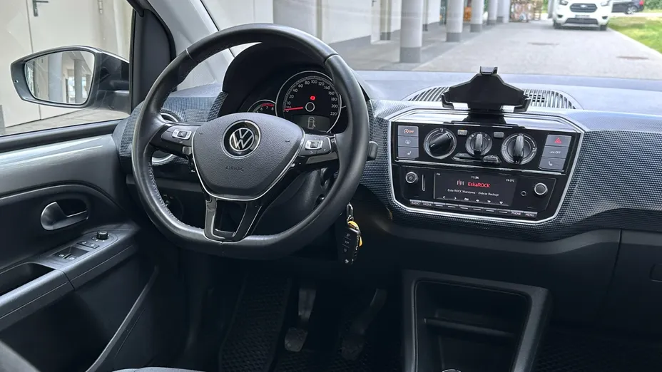 VOLKSWAGEN up! up! 1.0 up! Black Style