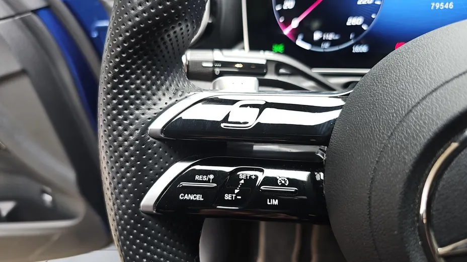 MERCEDES-BENZ C Klasa C 300 mHEV 4-Matic AMG