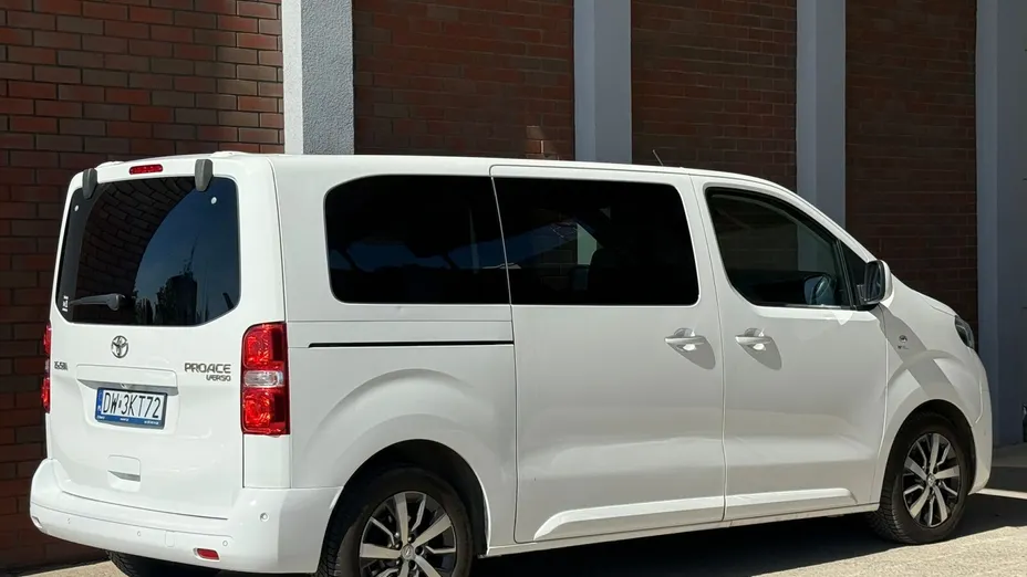 TOYOTA Proace Verso Proace Verso 2.0 D4-D Medium Family Aut.