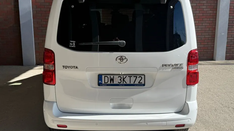 TOYOTA Proace Verso Proace Verso 2.0 D4-D Medium Family Aut.