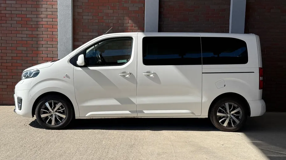 TOYOTA Proace Verso Proace Verso 2.0 D4-D Medium Family Aut.