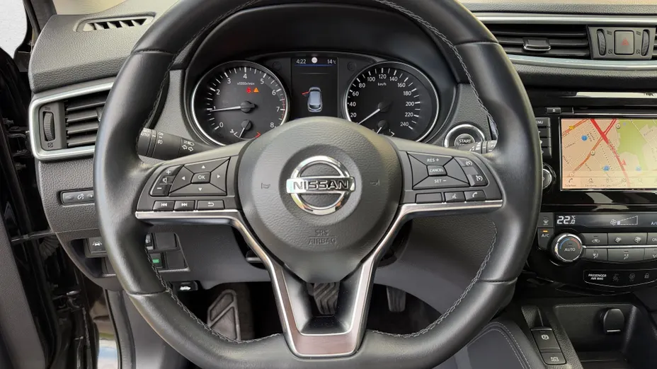 NISSAN Qashqai Qashqai 1.3 DIG-T N-Connecta DCT
