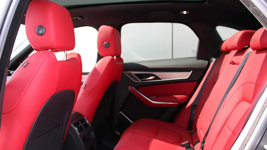 JAGUAR F-Pace F-Pace 2.0 P250 mHEV AWD R-Dynamic SE