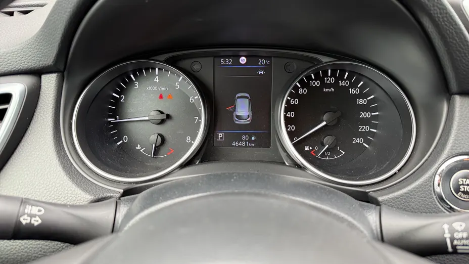 NISSAN Qashqai Qashqai 1.3 DIG-T N-Connecta DCT