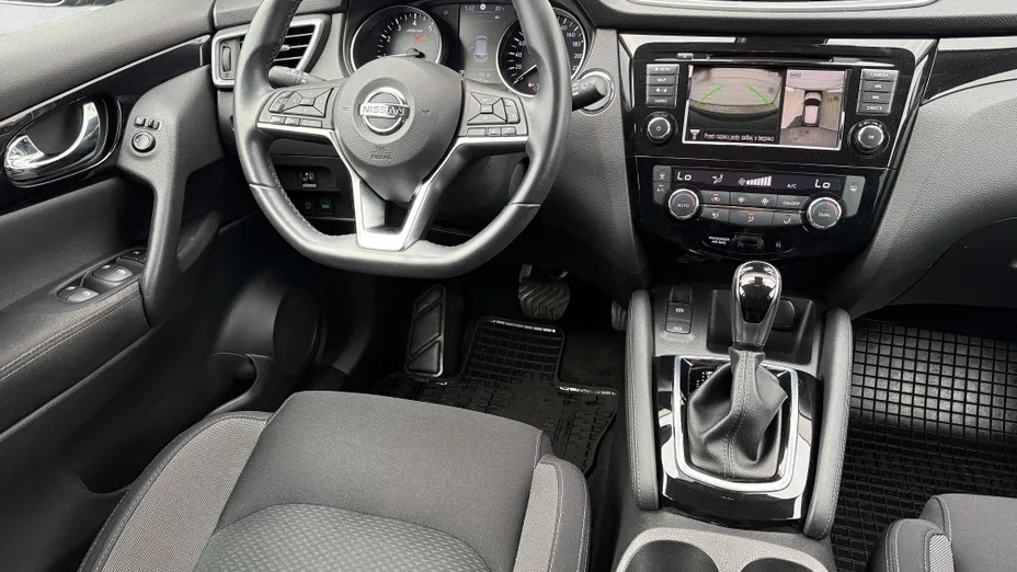 NISSAN Qashqai Qashqai 1.3 DIG-T N-Connecta DCT