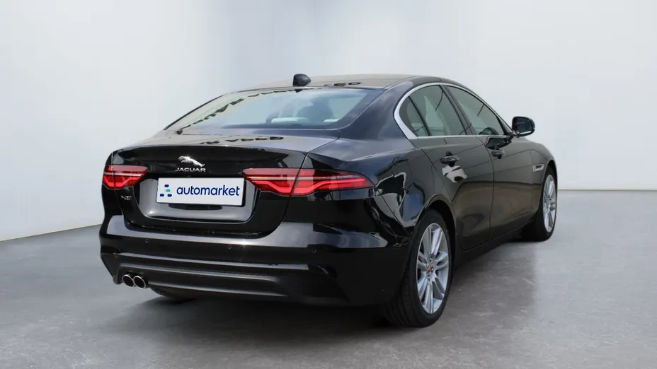 JAGUAR XE XE 2.0 D200 mHEV SE aut Nowy