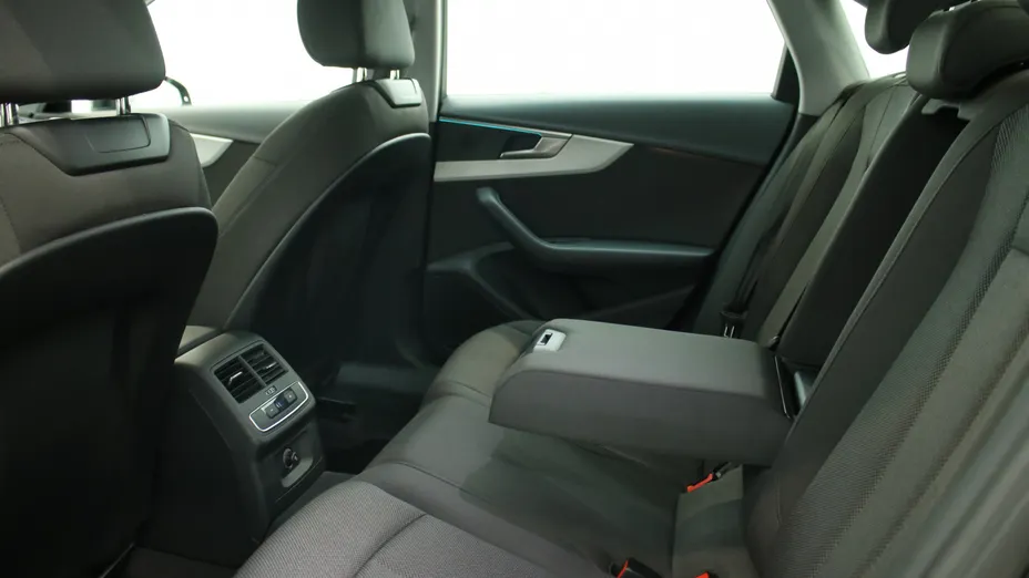 AUDI A4 A4 40 TFSI mHEV S tronic