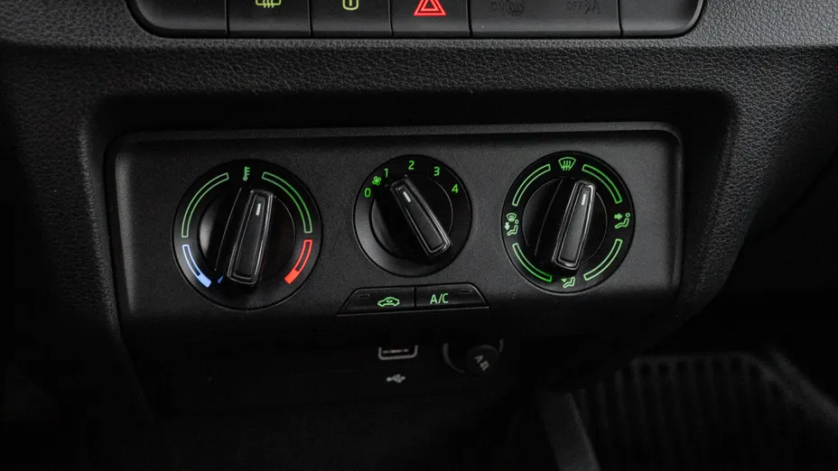 SKODA Fabia Fabia 1.0 TSI Ambition DSG