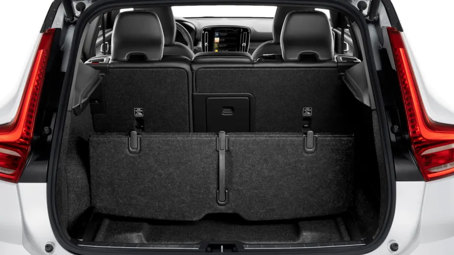 VOLVO XC40 XC40 B3 Core aut Nowy