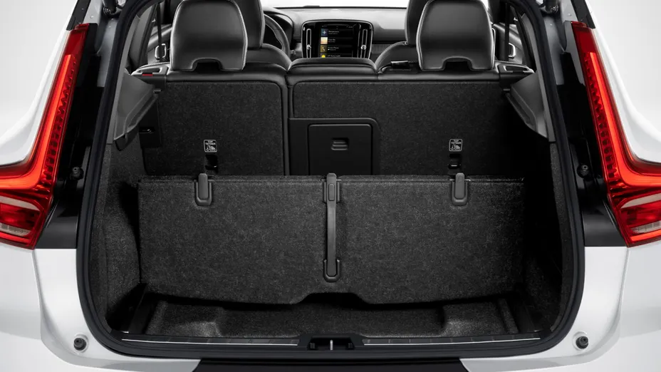 VOLVO XC40 XC40 B3 Core aut Nowy