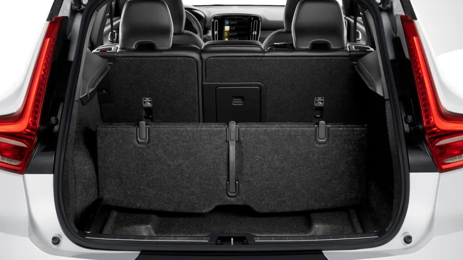 VOLVO XC40 XC40 B3 Core aut Nowy