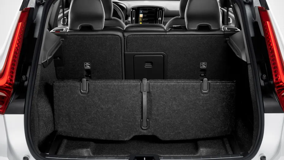 VOLVO XC40 XC40 B3 Core aut Nowy