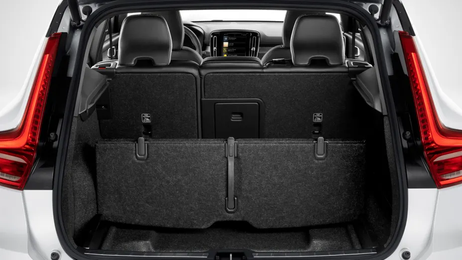 VOLVO XC40 XC40 B3 Core aut Nowy