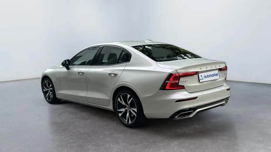 VOLVO S60 S60 B4 B R-Design aut