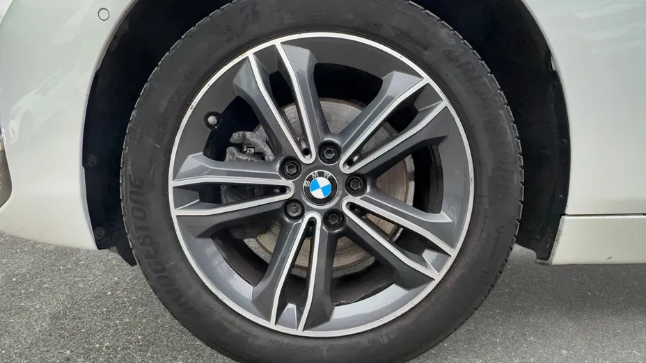 BMW Seria 2 220d xDrive Sport Line aut