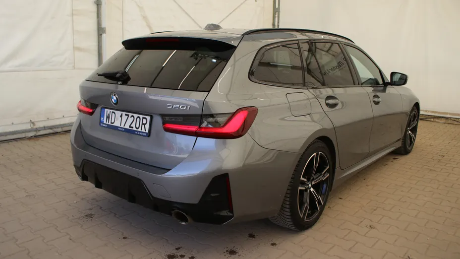 BMW Seria 3 320i M Sport aut