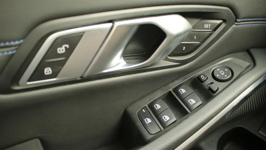 BMW Seria 3 320i M Sport aut